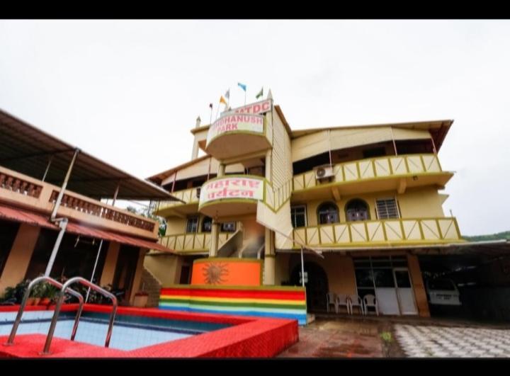 Mtdc Meghdhanush Park Hotel Igatpuri Luaran gambar